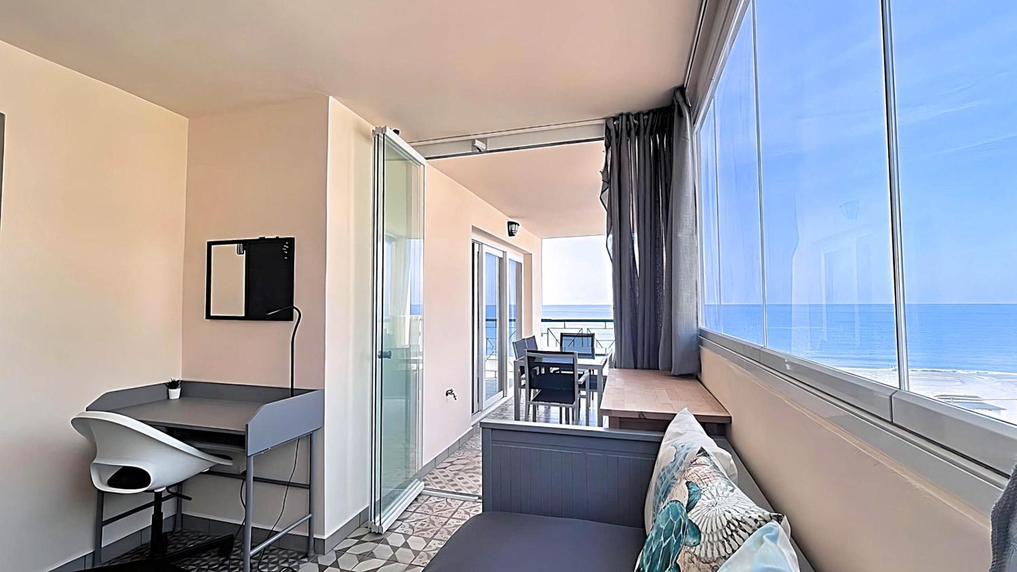 Atico De Albaida Duplex Frente Al Mar Leilighet Morche Eksteriør bilde
